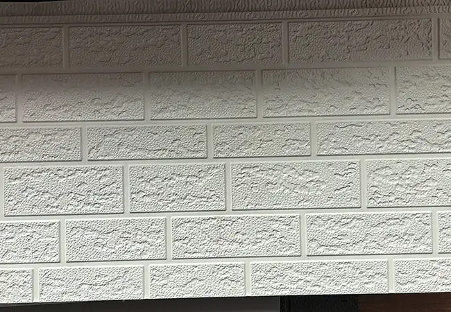 Placa decorativa de isolamento acabada